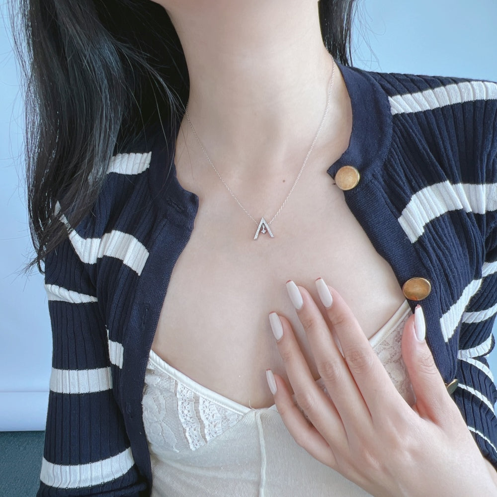 [Kincade Jewelery]Sparkling "A" Shape Necklace