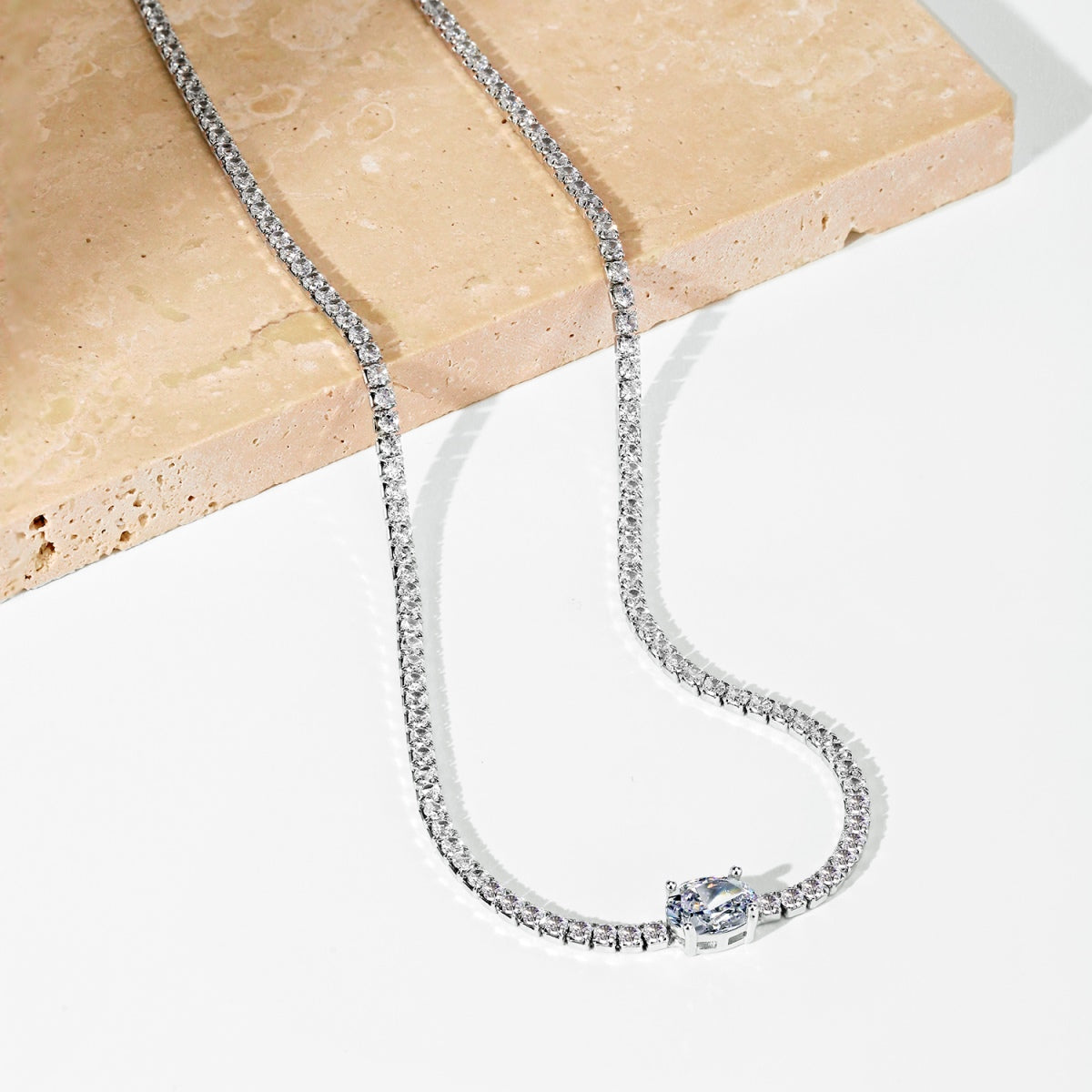 [Kincade Jewelery]1.0 Carat Shining Oval Cut Necklace