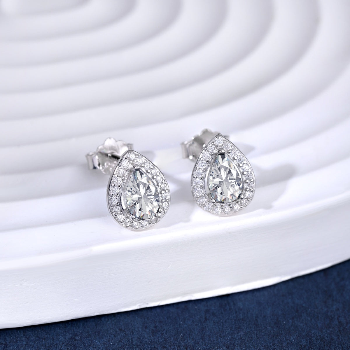 [Kincade Jewelery]Luxurious Water Drop Shape Earrings