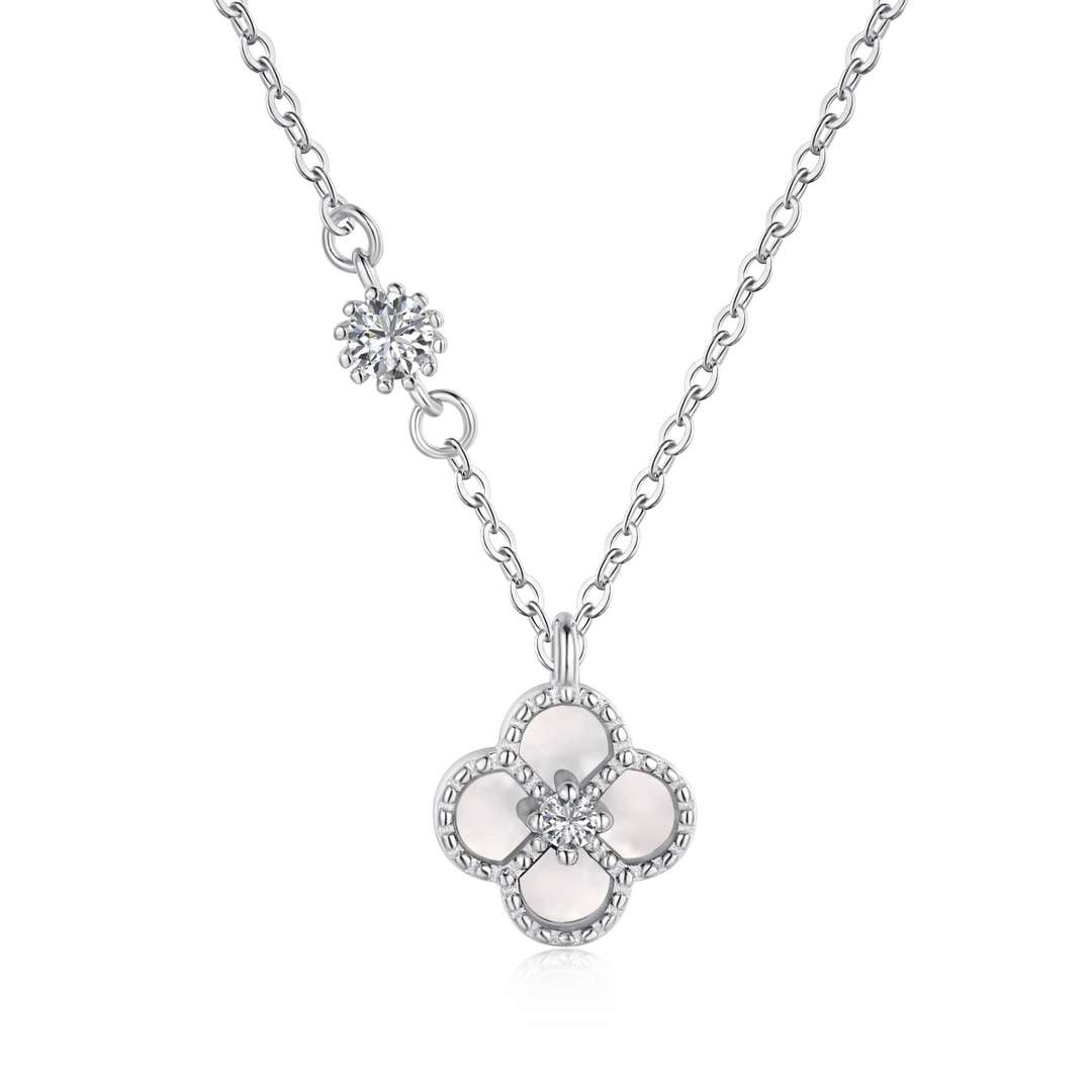 [Kincade Jewelery]Delicate Flower Shape Necklace