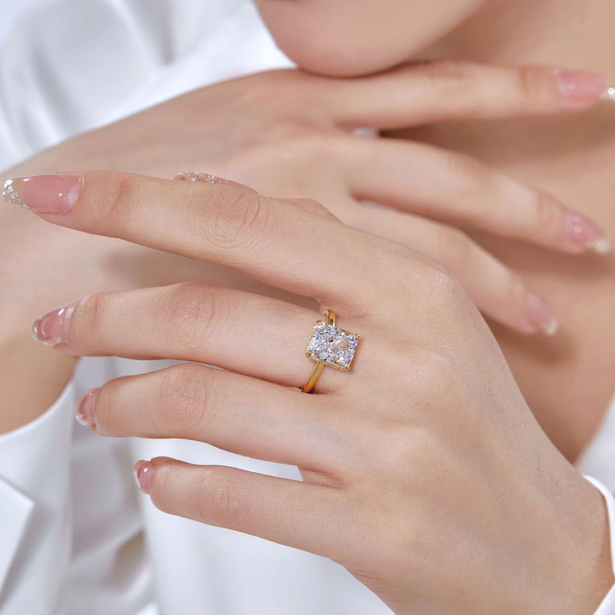 [Kincade Jewelery]4.0 Carat Ornate Enchanting Radiand Cut Banquet Ring