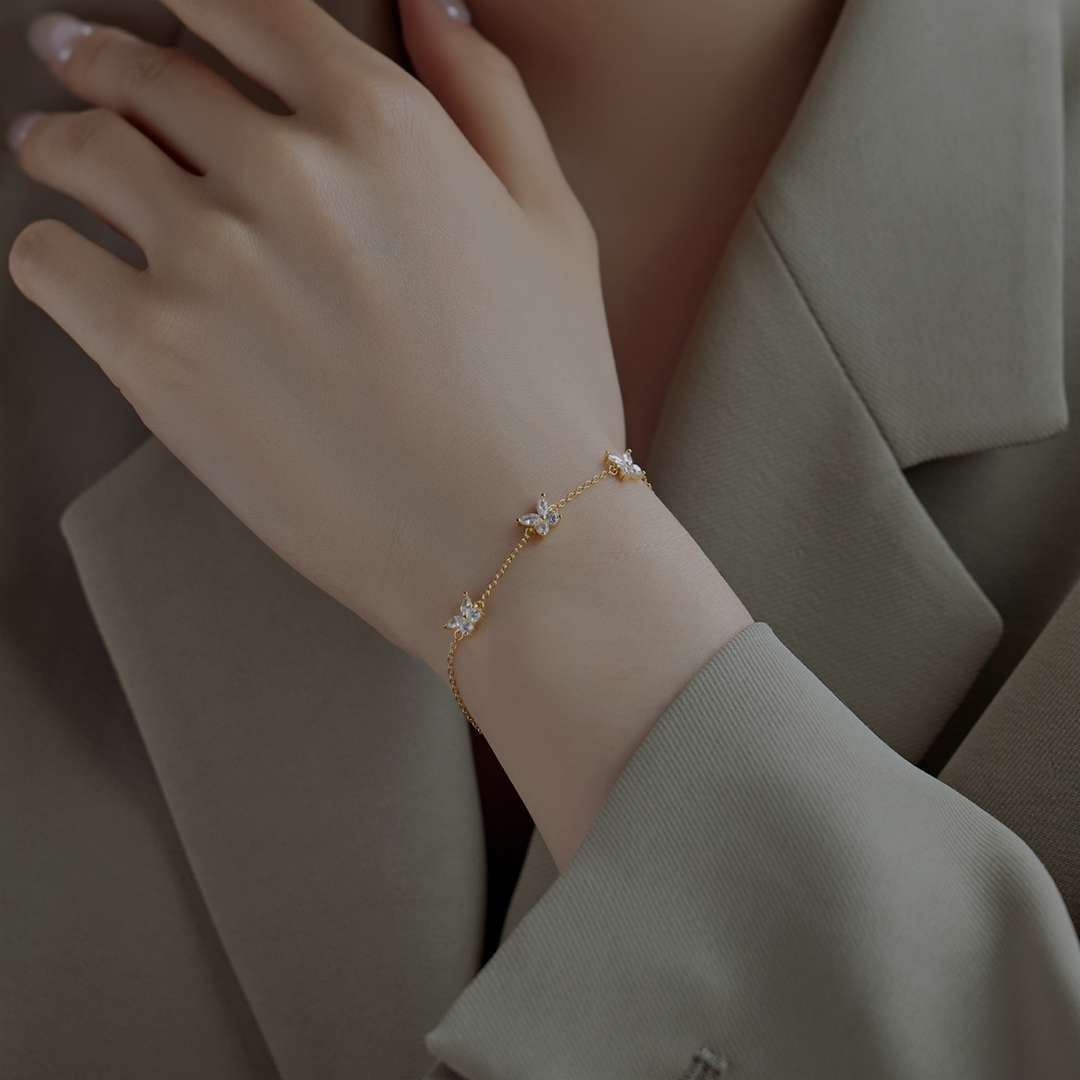 [Kincade Jewelery]Radiant Butterfly Shape Necklace