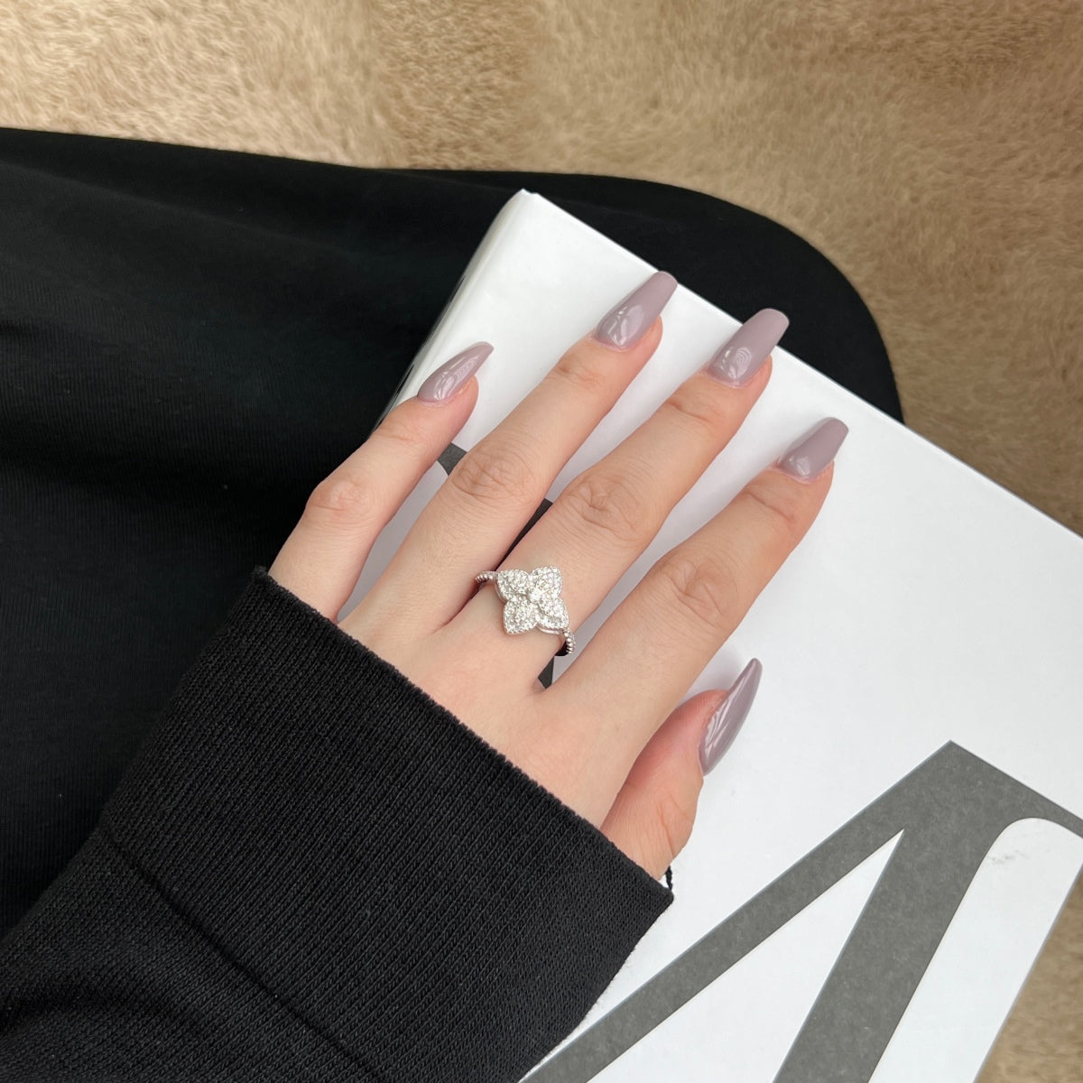 [Kincade Jewelery]Luxurious Colorful Flower Shape Banquet Ring