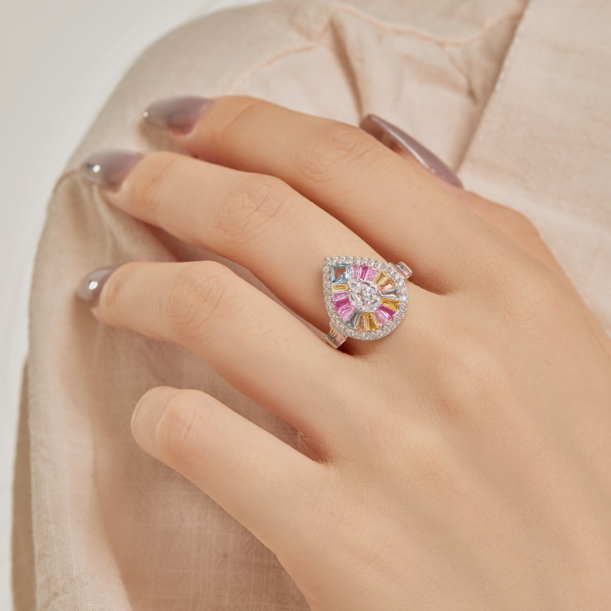 [Kincade Jewelery]Elegant Colorful Water Drop Shape Banquet Ring