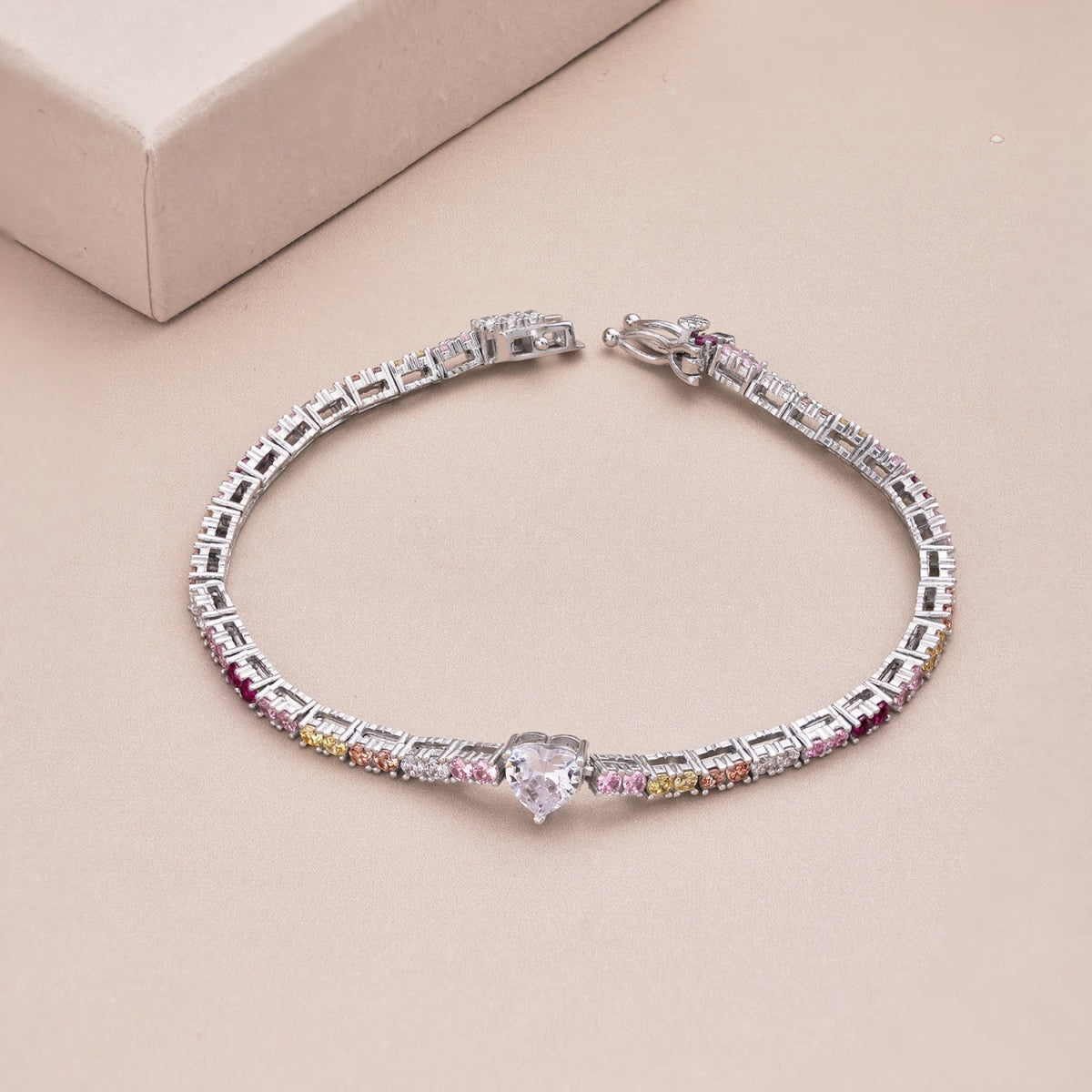 [Kincade Jewelery]Delicate Romantic Heart Shape Lover Bracelet