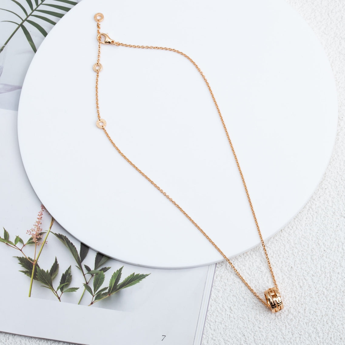 [Kincade Jewelery]PARENTESI NECKLACE PINK GOLD