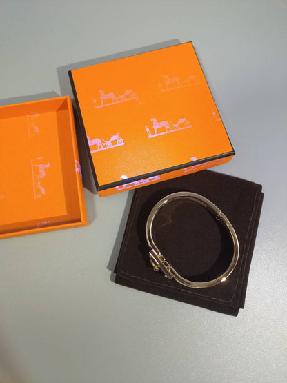 [Kincade Jewelery]H ORANGE BRACELET