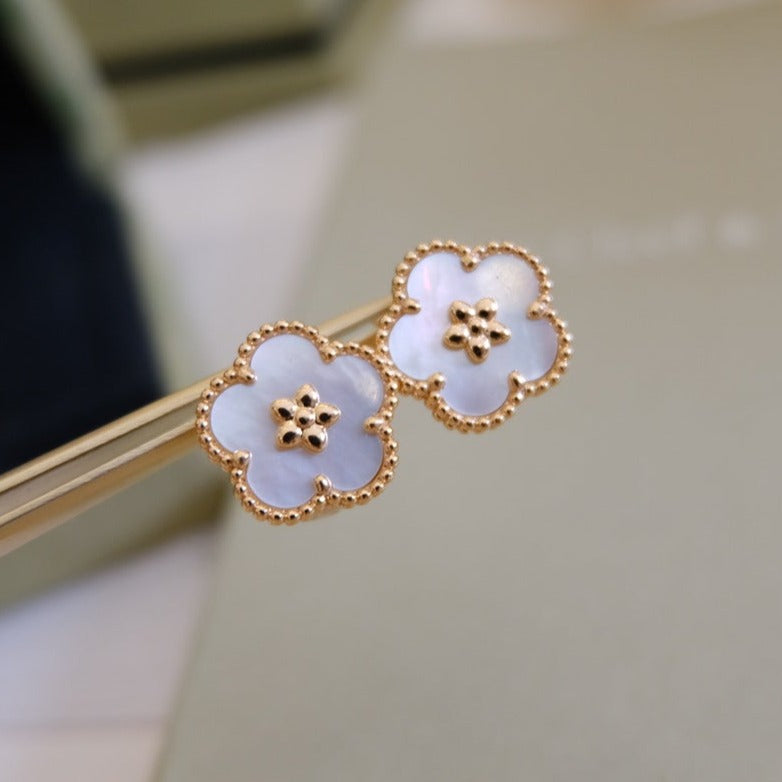 [Kincade Jewelery]LUCKY PINK GOLD WHITE MOP EARRINGS