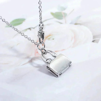 [Kincade Jewelery]AMULETTE PEDANT SILVER NECKLACE
