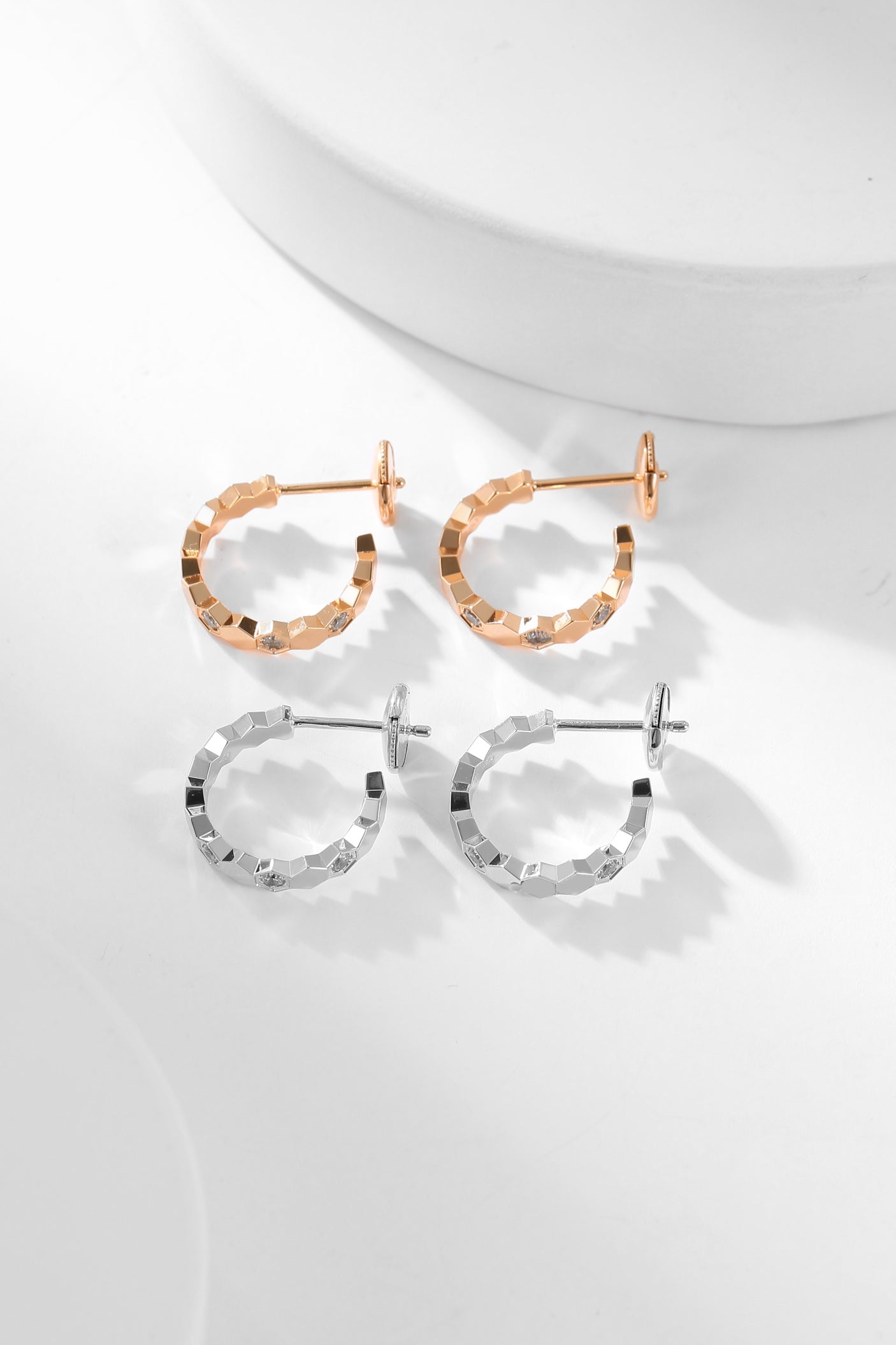 [Kincade Jewelery]BEE LOVE DIAMOND HOOP EARRINGS