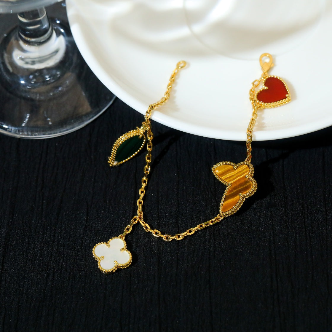 [Kincade Jewelery]LUCKY SPRING 5 MOTIF GOLD BRACELET