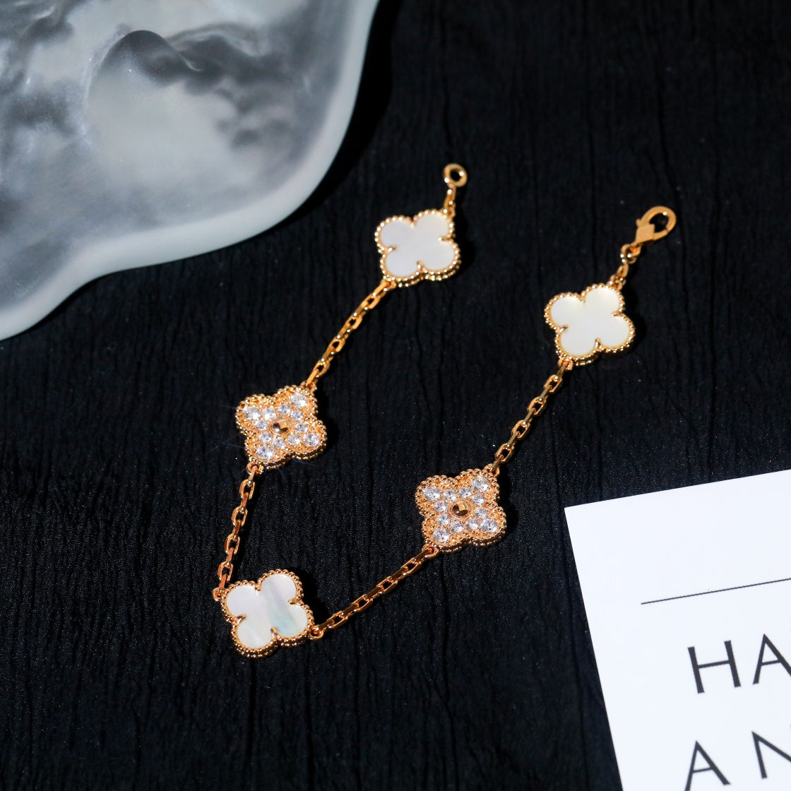 [Kincade Jewelery]Kincade BRACELET 5 MOTIF WHITE MOP DIAMOND