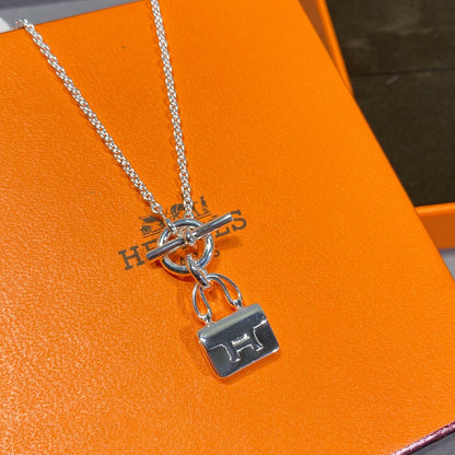 [Kincade Jewelery]CONSTANCE PEDANT SILVER NECKLACE