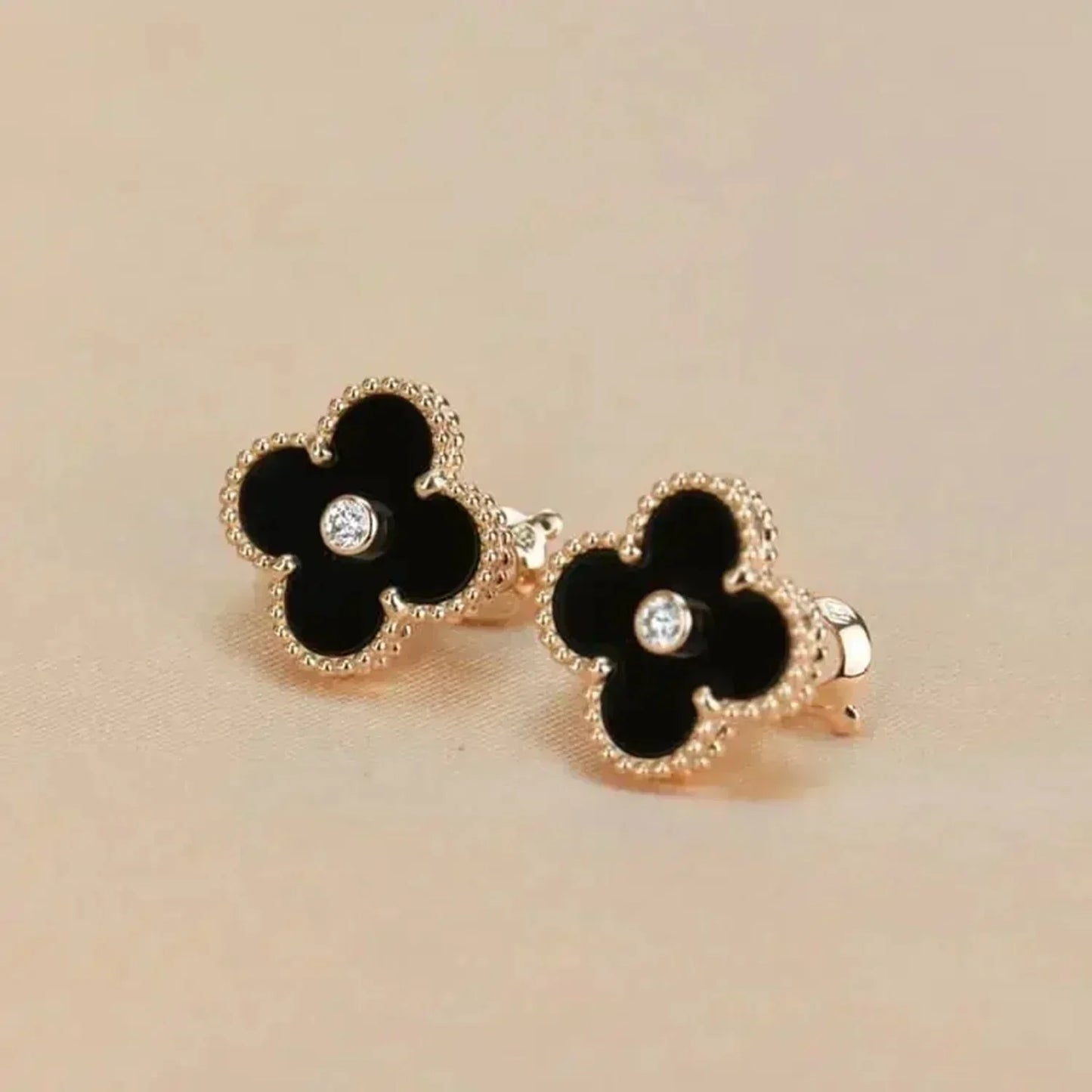 [Kincade Jewelery]Kincade MEDIUM 1 MOTIFS ONYX DIAMOND EARRINGS