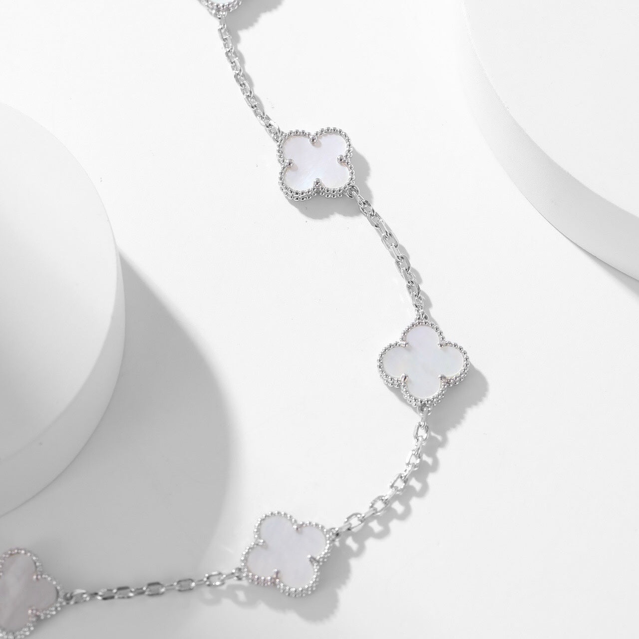 [Kincade Jewelery]KincadeS THE 10-MOTIFS WHITE MOTHER OF PEARL NECKLACE