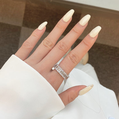 [Kincade Jewelery]0.75 Carat Elegant Emerald Cut Tennis Ring