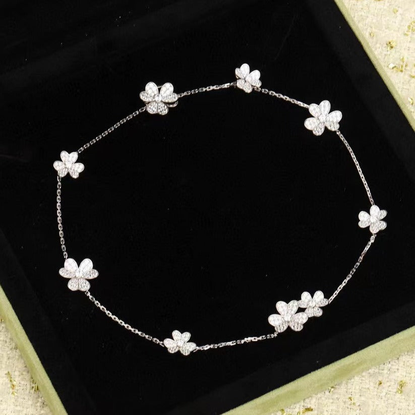 [Kincade Jewelery]FRIVOLE SILVER 9 FLOWERS NECKLACE