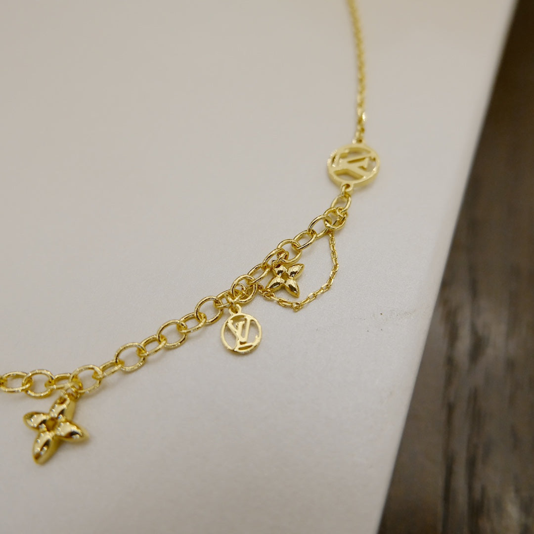 [Kincade Jewelery]BLOOMING SUPPLE NECKLACE BRASS