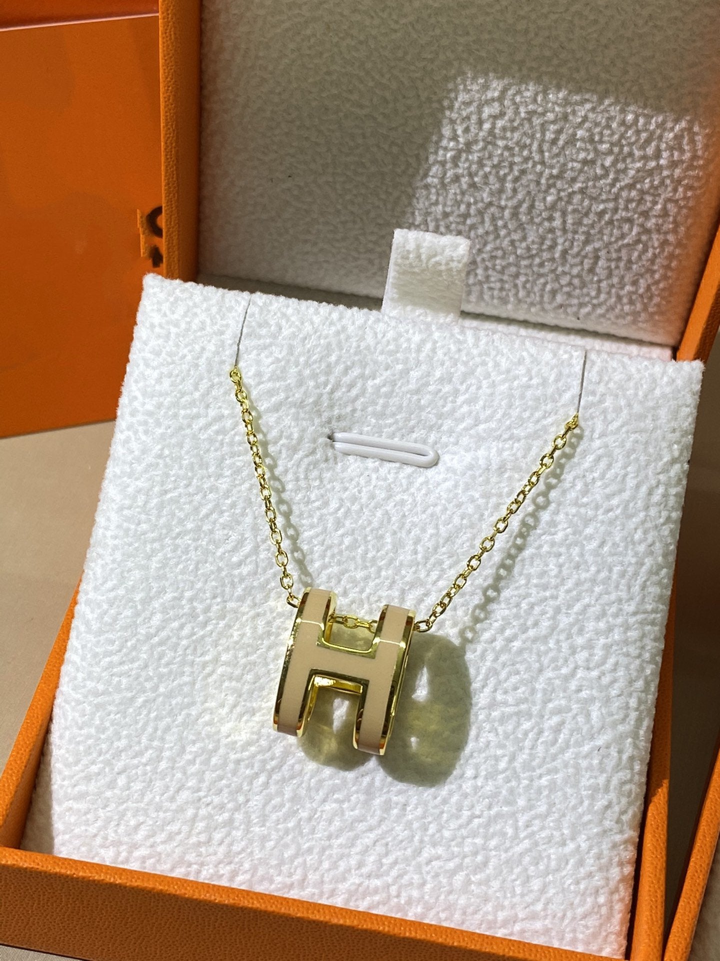[Kincade Jewelery]HM CLIC YELLOW ENAMEL GOLD NECKLACE